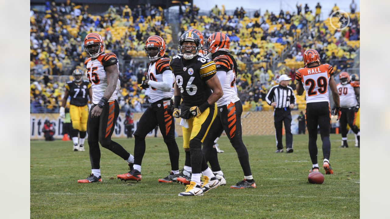 15 November 2009: Pittsburgh Steelers Hines Ward (86) prior to the