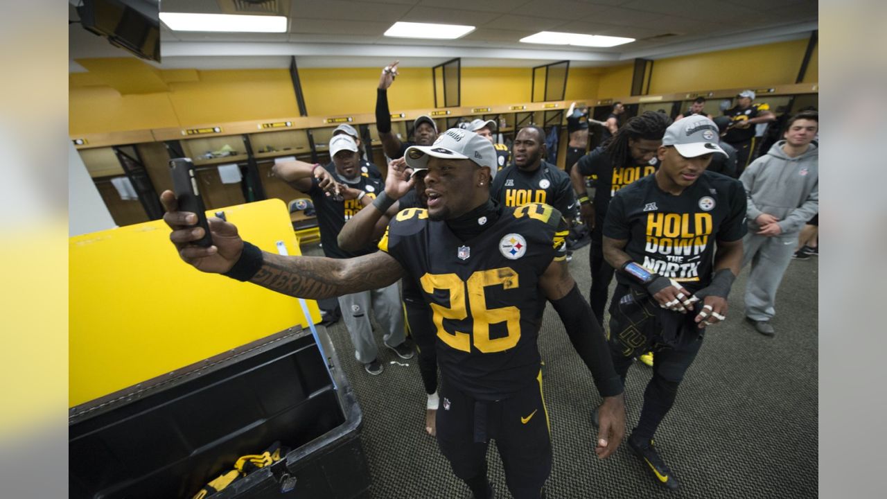 PHOTOS: Steelers celebrate the AFC North Division Championship