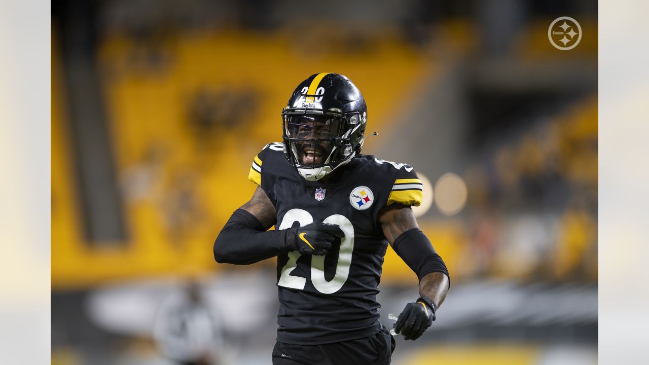 Steelers re-sign Cam Sutton