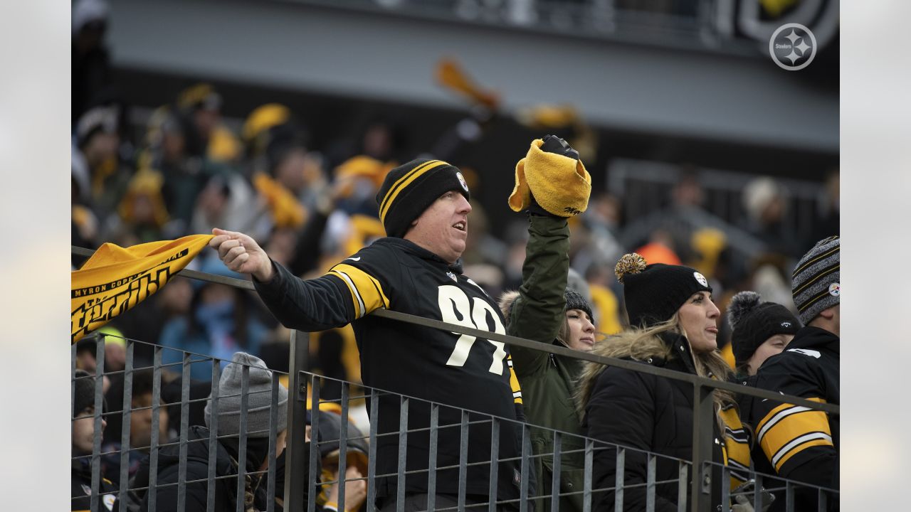 PHOTOS: Fan Friday vs. Titans