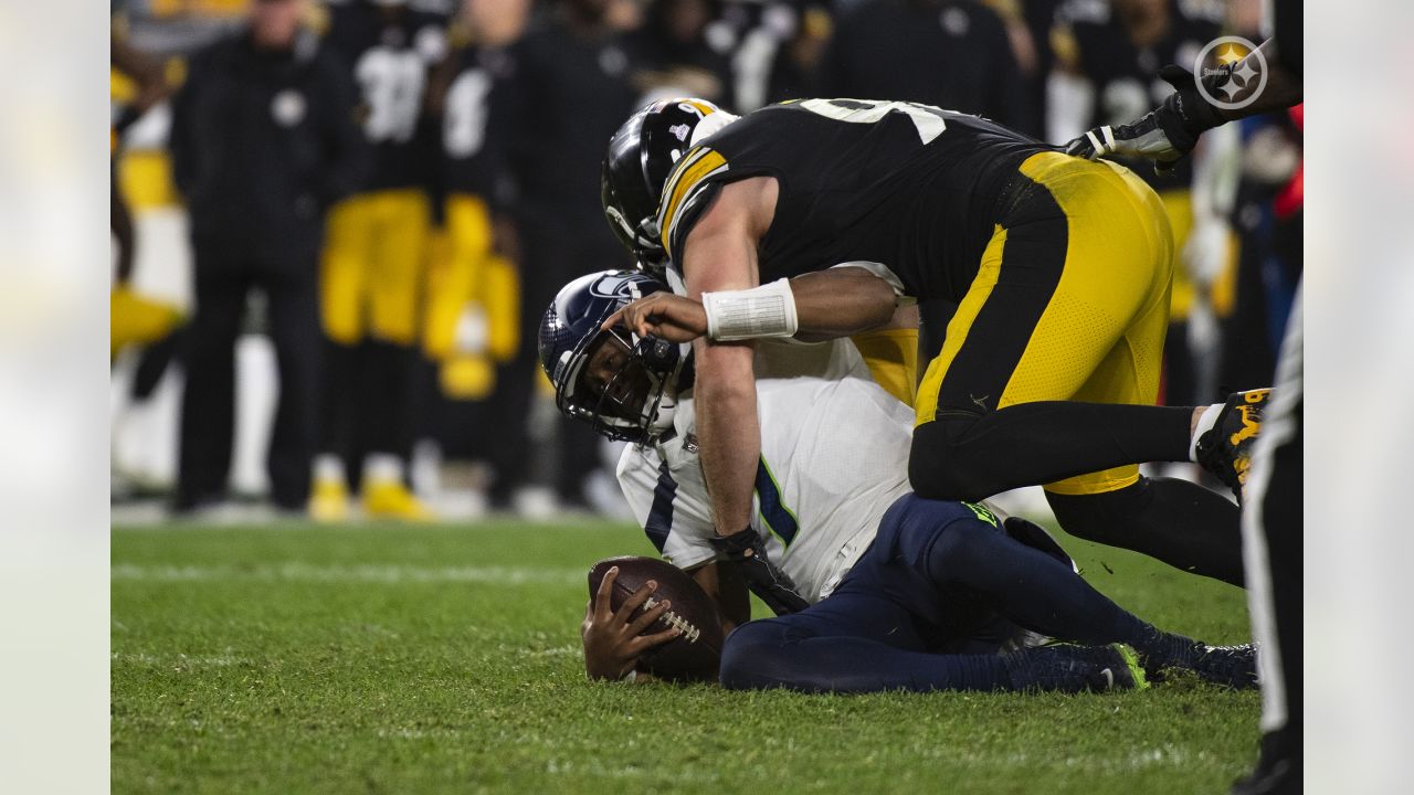 Pittsburgh Steelers' T.J. Watt ties NFL single-season sack record