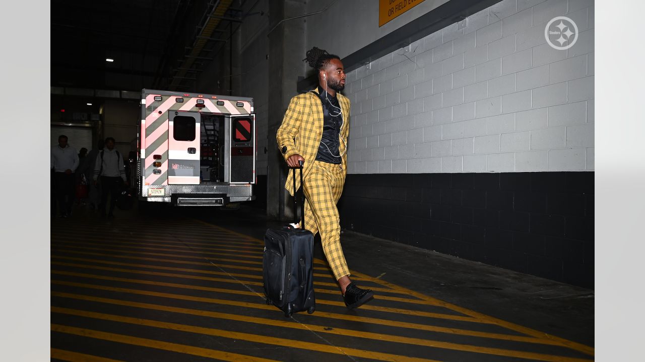 Steelers are playful on their arrival