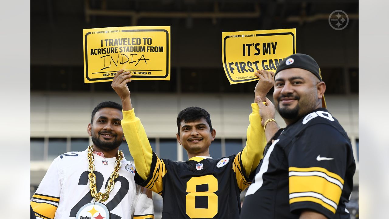 Pittsburgh Steelers GAMEDAY Program 1.8.2023 Vs. Cleveland Browns + Game  Day Pin