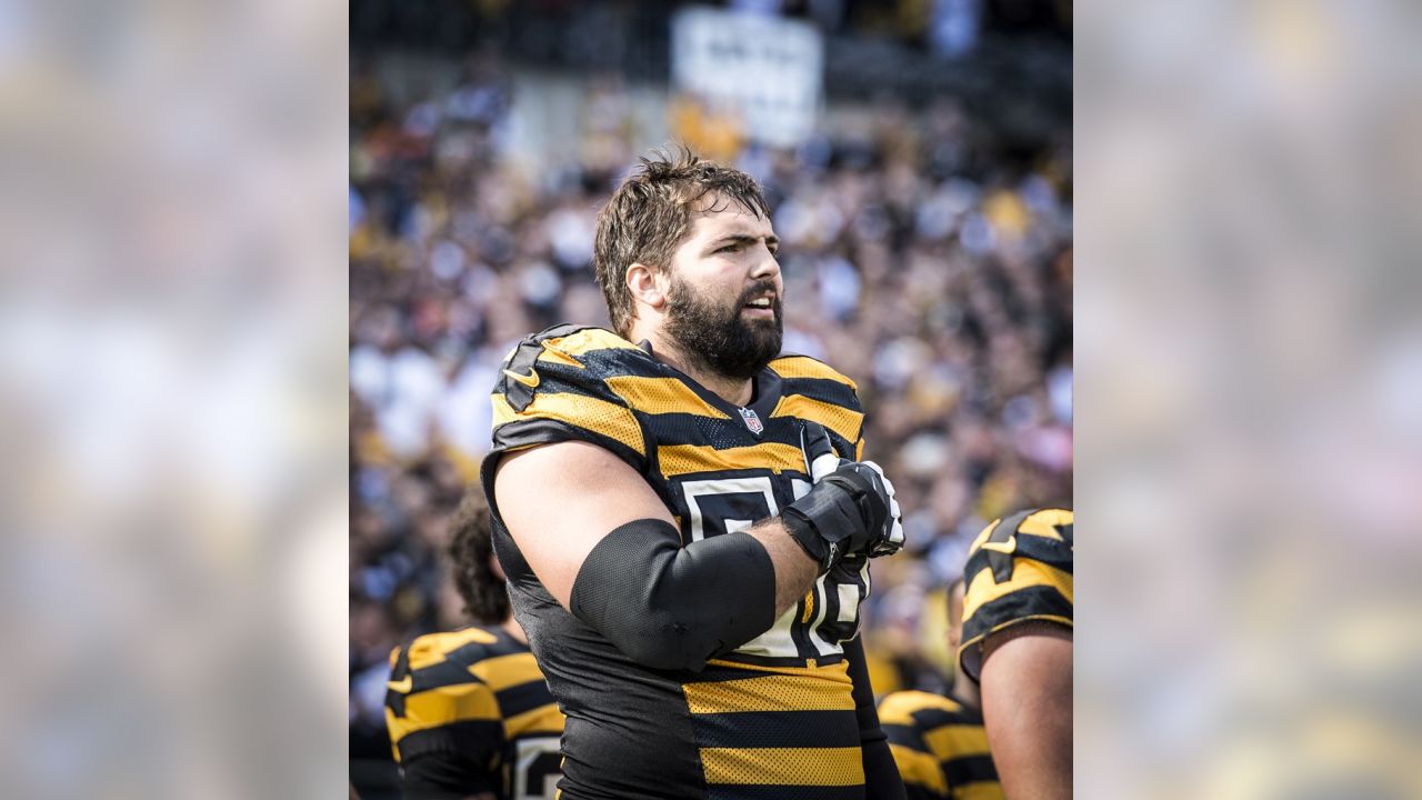 Pittsburgh Steelers honor local military members in Salute to Service event  > Pittsburgh Air Reserve Station > Article Display