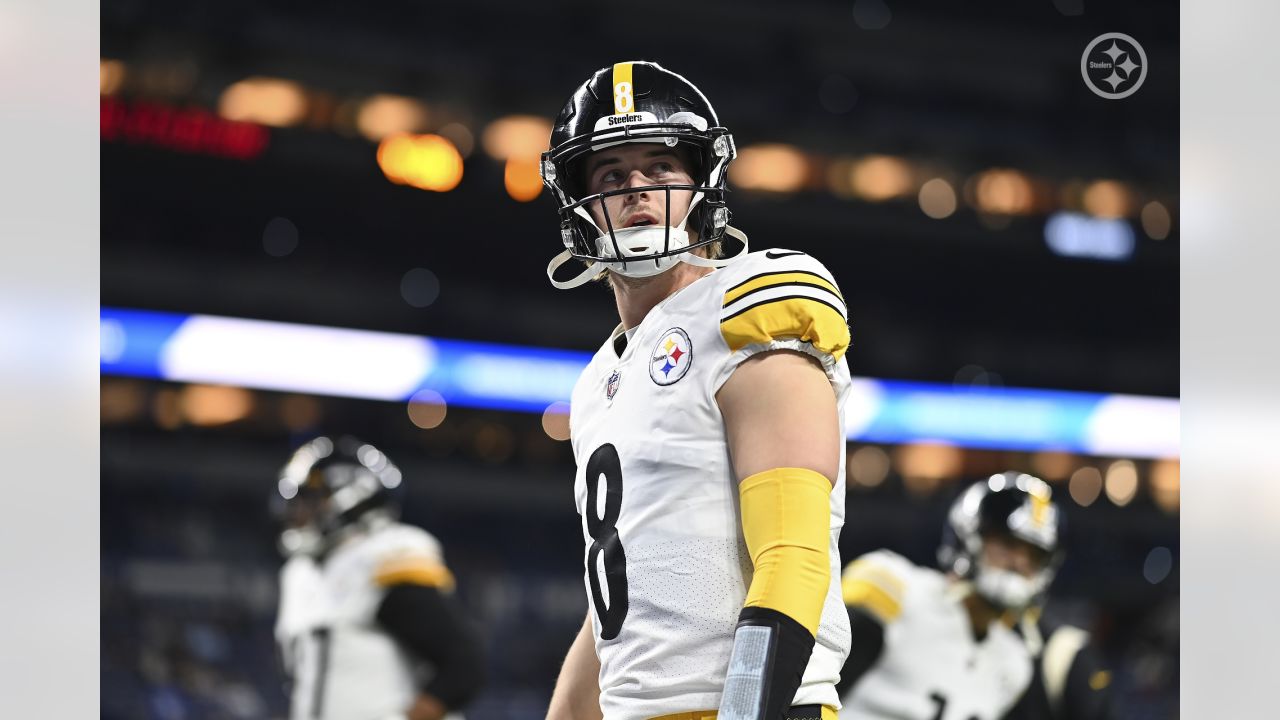 PHOTOS: Game faces - Steelers at Colts