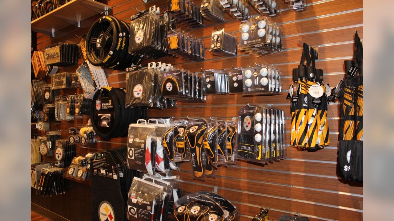 Steelers Sideline Store Grand Opening - Westmoreland Mall - 08-10