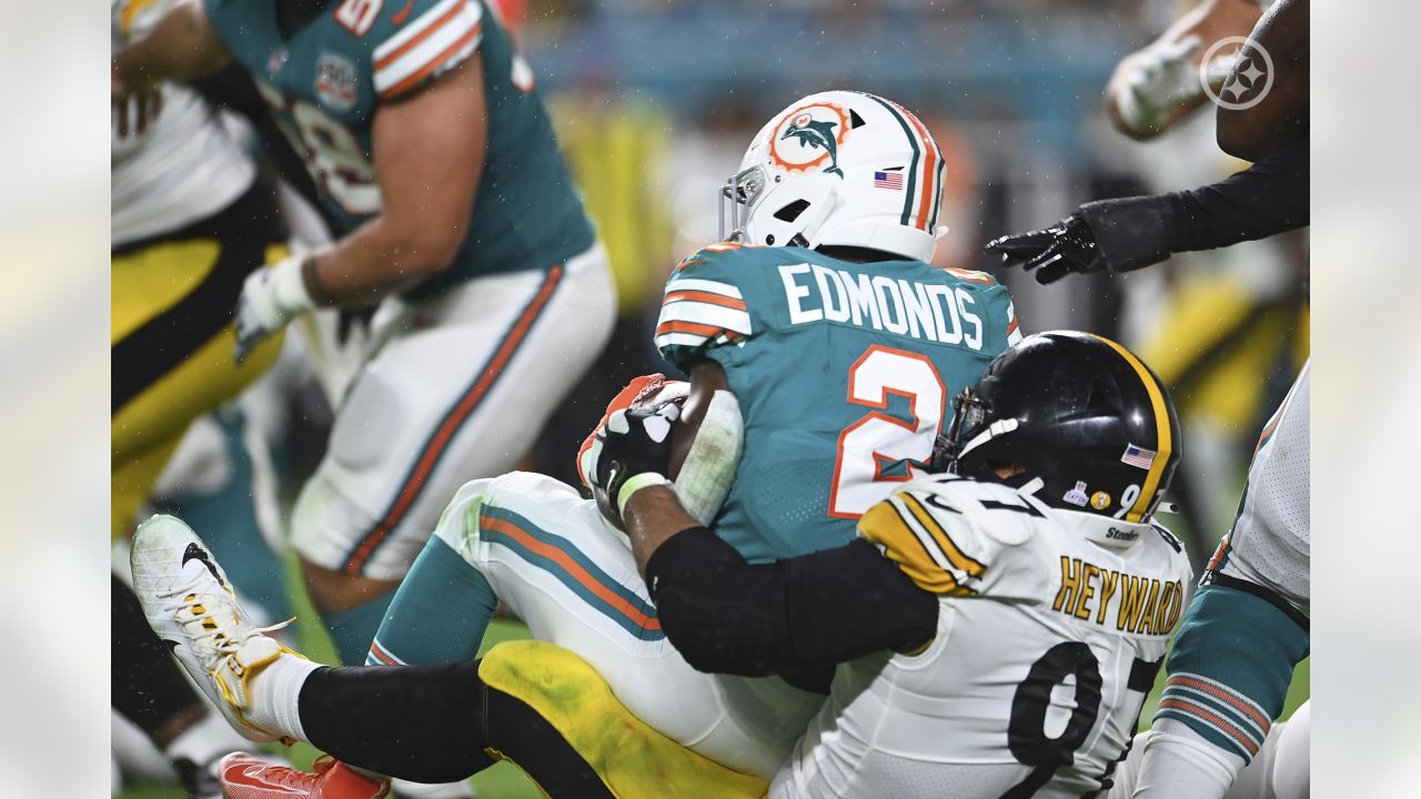 Miami Gardens, Florida, USA. 23rd Oct, 2022. October 23rd, 2022 Pittsburgh  Steelers wide receiver George Pickens (14) smiling during Pittsburgh  Steelers vs Miami Dolphins in Miami Gardens, FL. Jake Mysliwczyk/BMR  (Credit Image: ©