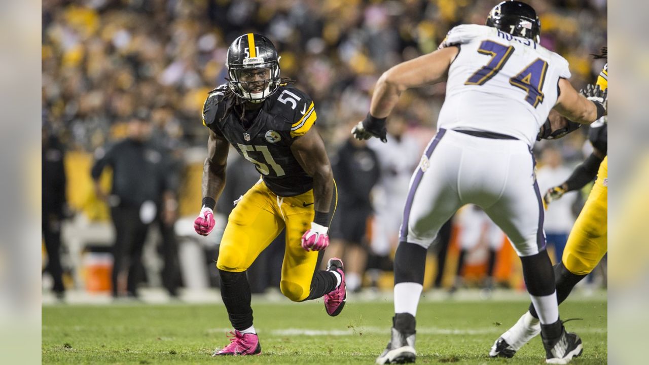 NFL tone-deaf to limit DeAngelo Williams wearing pink - Sports Illustrated