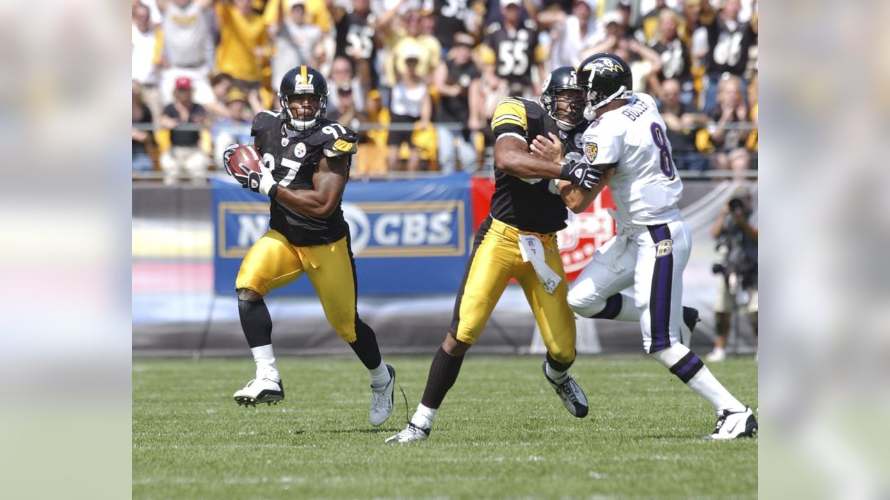 81 Pittsburgh Steelers Kendrell Bell Photos & High Res Pictures - Getty  Images