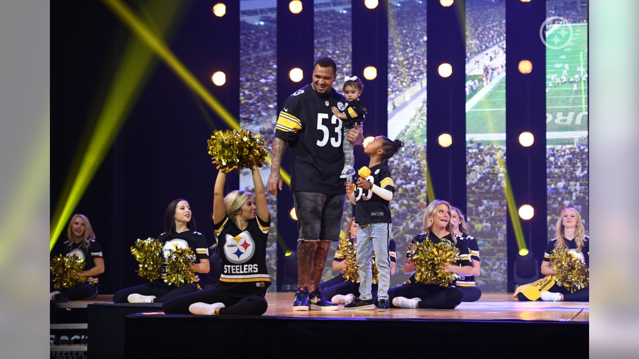 Steelers camp: Maurkice Pouncey walks off 'day-to-day,' 'Avatar' stars &  more 