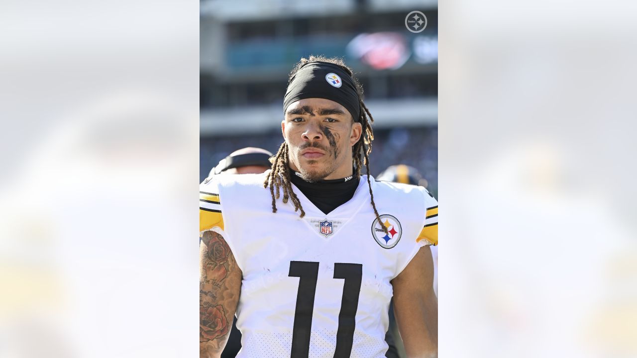 PHOTOS: Game faces - Steelers at Eagles