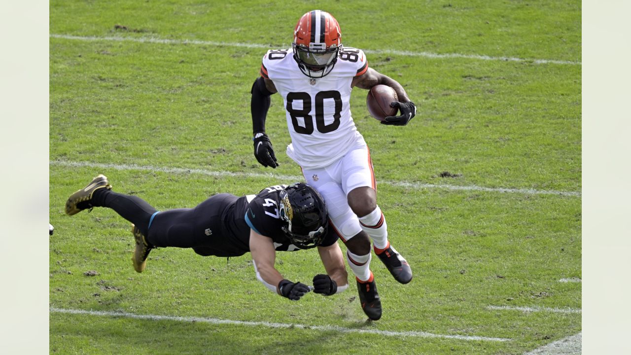 Joe Schobert - Happy Birthday! November 6th - Joe Schobert - Pro Bowl LB  for the Cleveland Browns