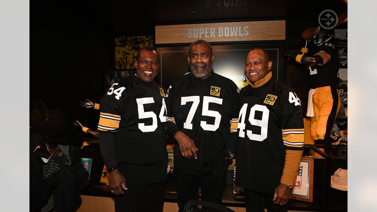 Steelers to wear throwback uniforms vs. Raiders