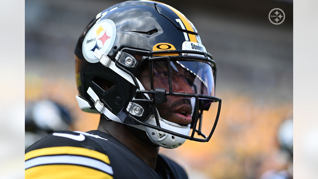 PHOTOS: Game faces - Steelers vs. Patriots