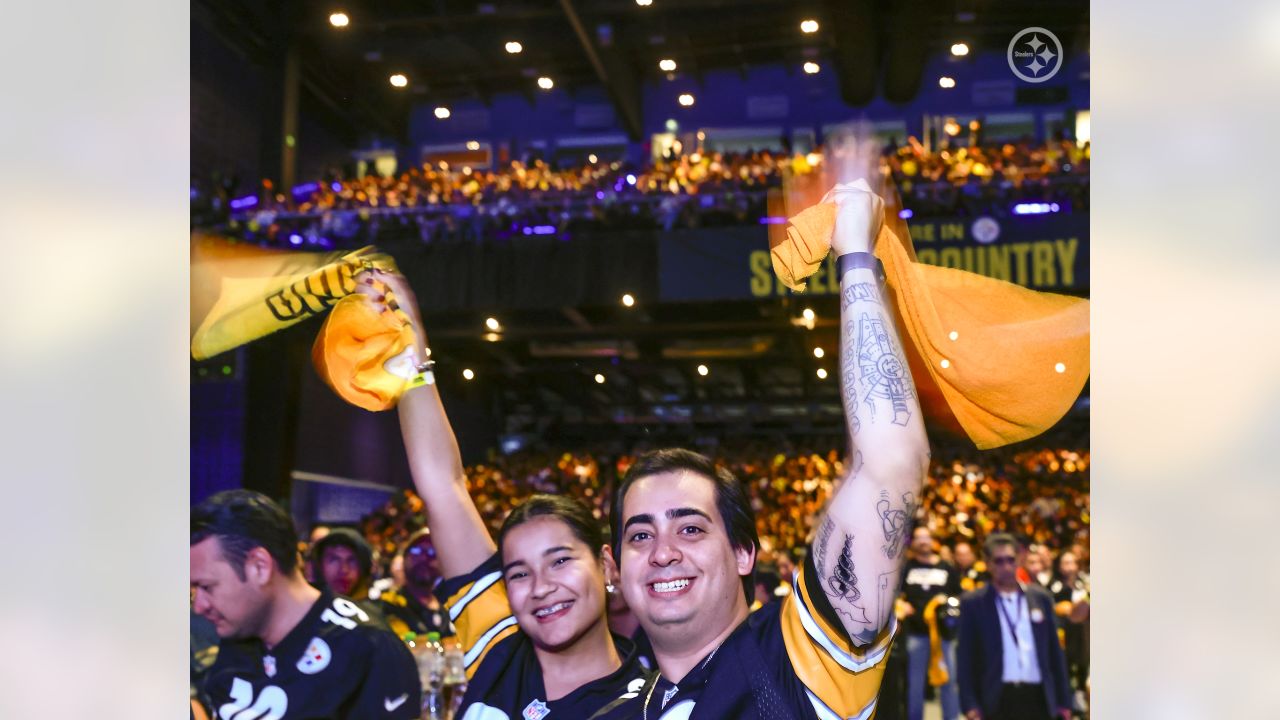 PHOTOS: Siempre Steelers Watch Party México 2023