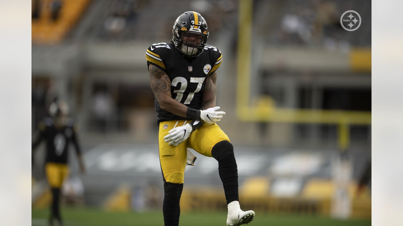 Pittsburgh Steelers safety Jordan Dangerfield (37) in action