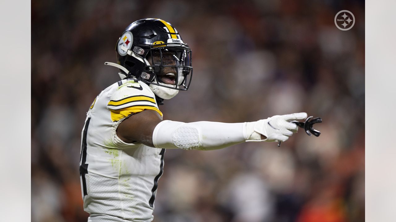 Photos: Steelers beat Browns 26-22