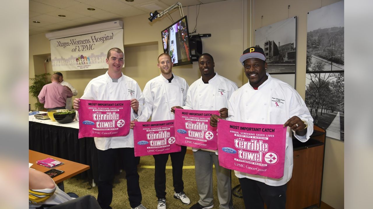 Steelers players Moats, Conner and more team up to cook and help cancer  patients at Magee-Womens Hospital