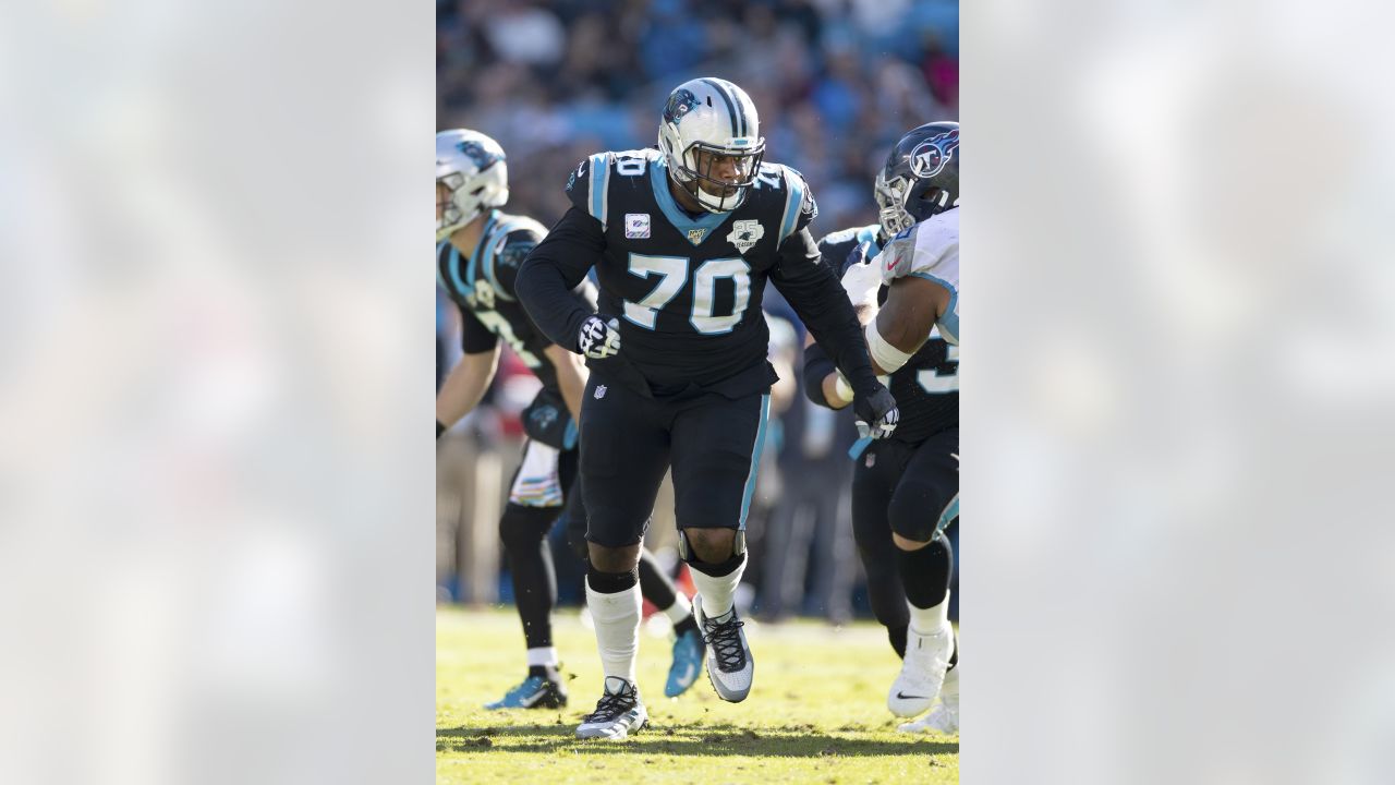 Former Panthers, Steelers offensive lineman Trai Turner signs new