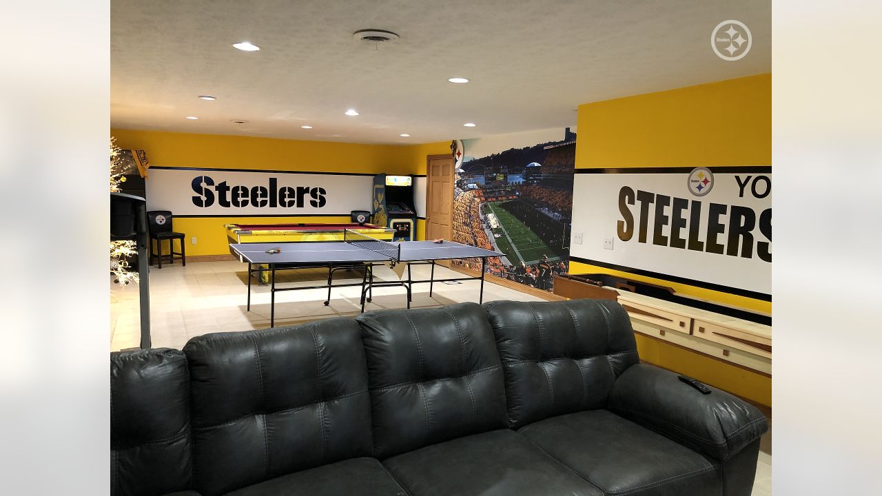 NFL Pittsburgh Steelers Man Cave Starter Rug