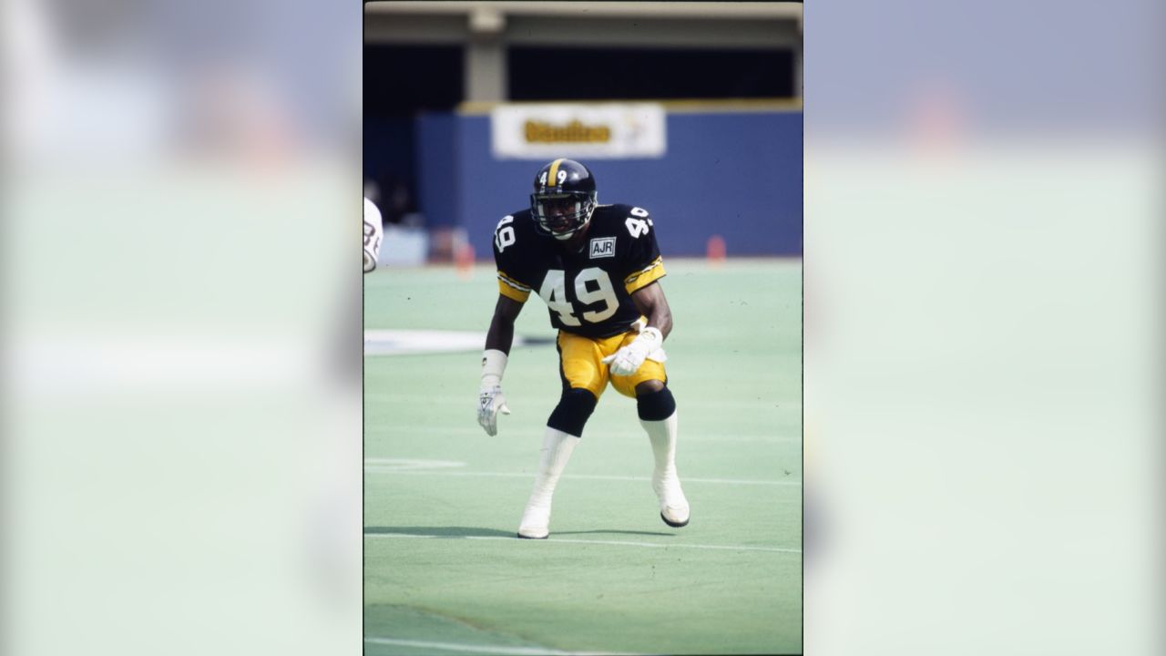 Cornerback Mel Blount of the Pittsburgh Steelers signals to