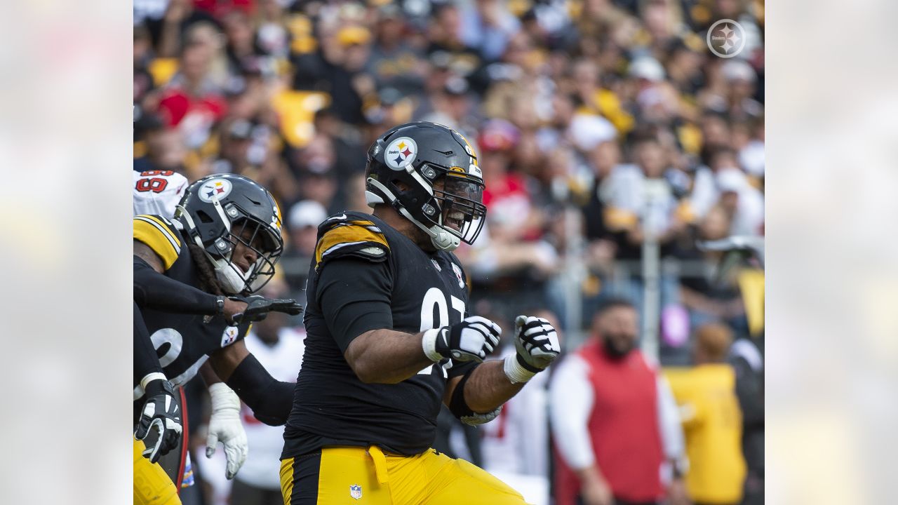 Profile on Pittsburgh Steelers No. 97 DE Cameron Heyward