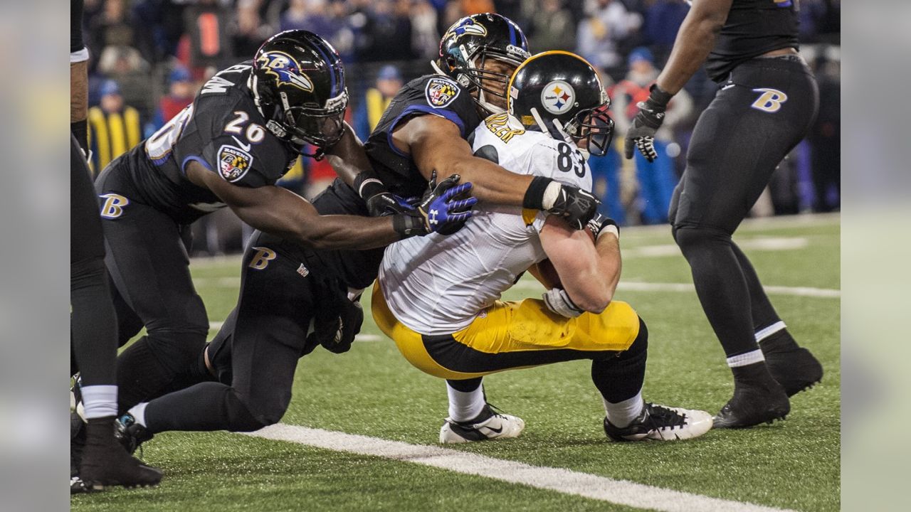 Ravens hold on to beat Steelers, 22-20