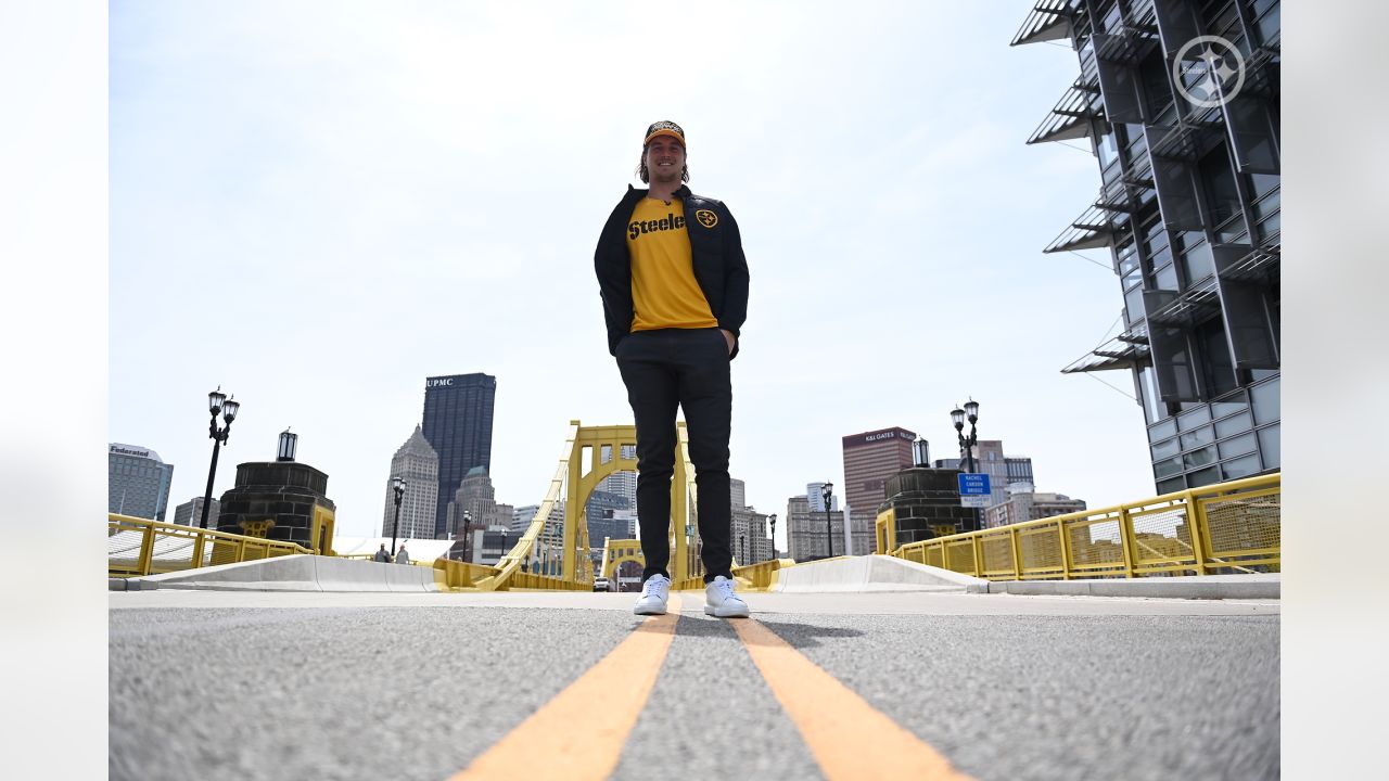 Rally House - Come PICK up your PICKett Jerseys and Tees!! Kenny Pickett  just landed at Rally House Waterfront! #Pittsburgh #PittsburghSteelers  #Pickettsburgh #Rallyhouse #WaterfrontRallyHouse #NFL # Football  #NumberEight #SteelCity #Nike #KennyPickett