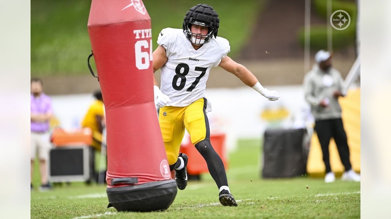 2022 Steelers training camp: Tight end