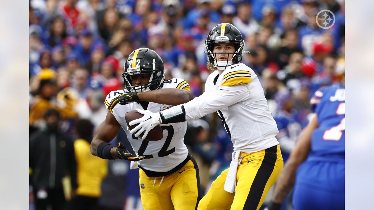 Pickett shows fire, Steelers defense sags in 38-3 loss