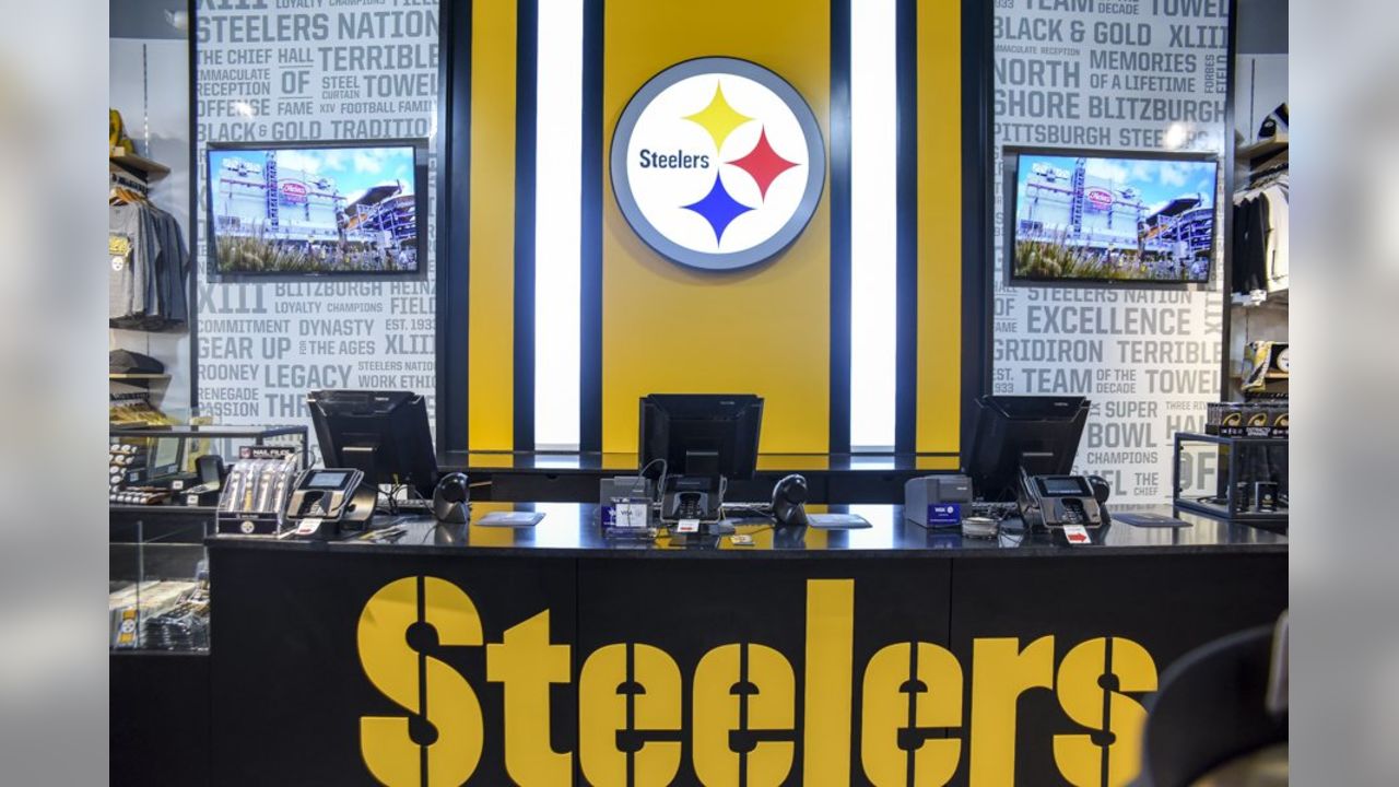 Steelers unveil 2022 fan merchandise and open new Pro Shop inside