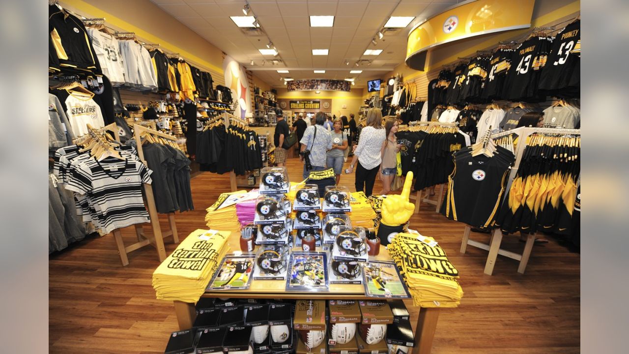 Pittsburgh Steelers Sideline Store - 2 tips