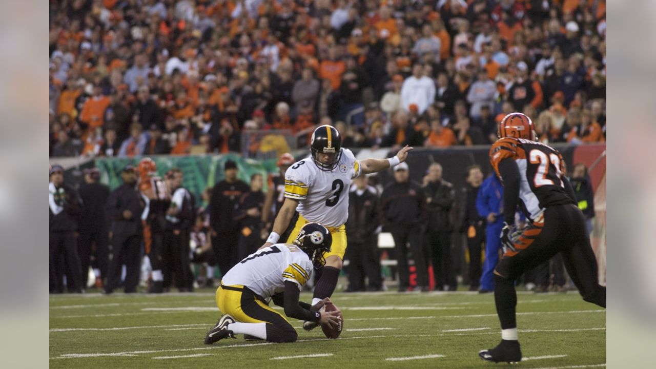 PHOTOS: 2005 Playoffs-Steelers vs. Bengals