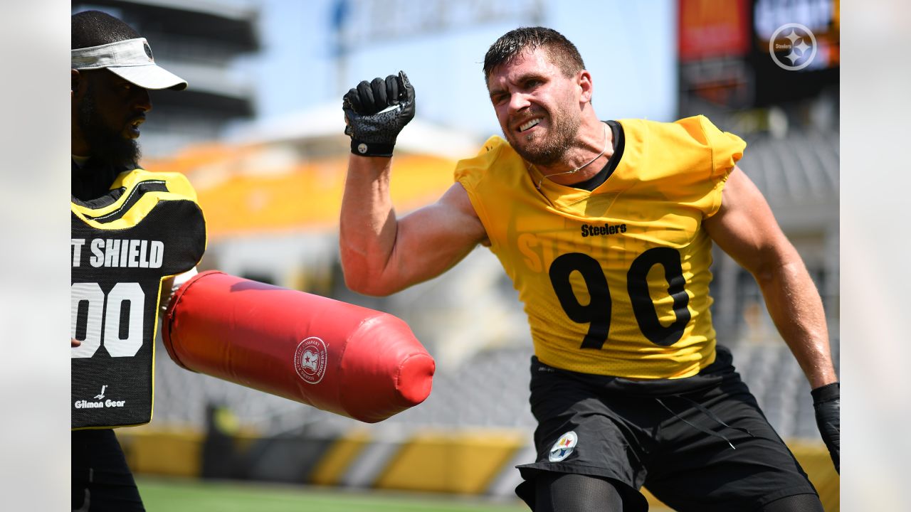 PHOTOS: Best of linebackers at Steelers Camp