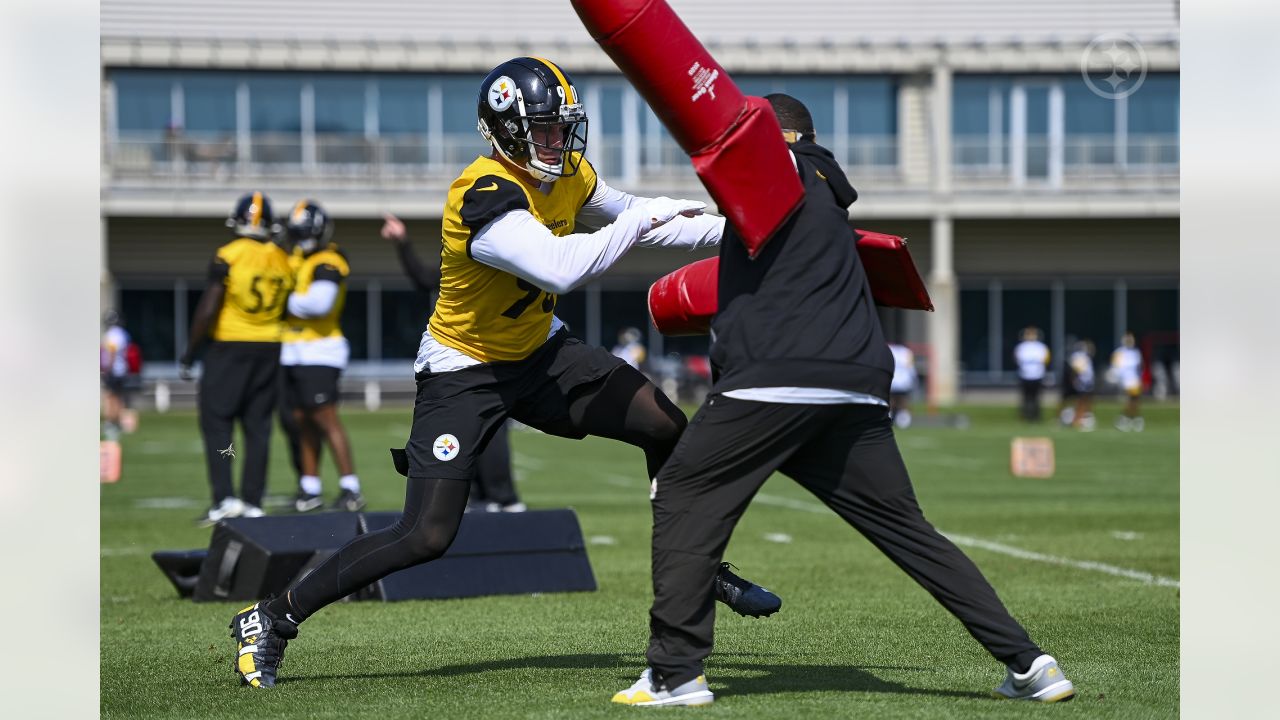 Best images from Week 1 of training camp practices for Raiders