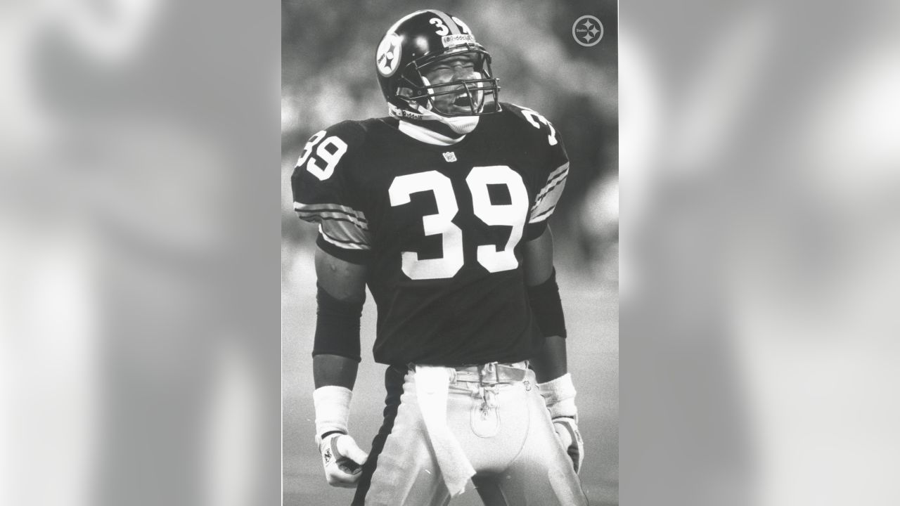 Who were the most notable Pittsburgh Steelers to wear number 39