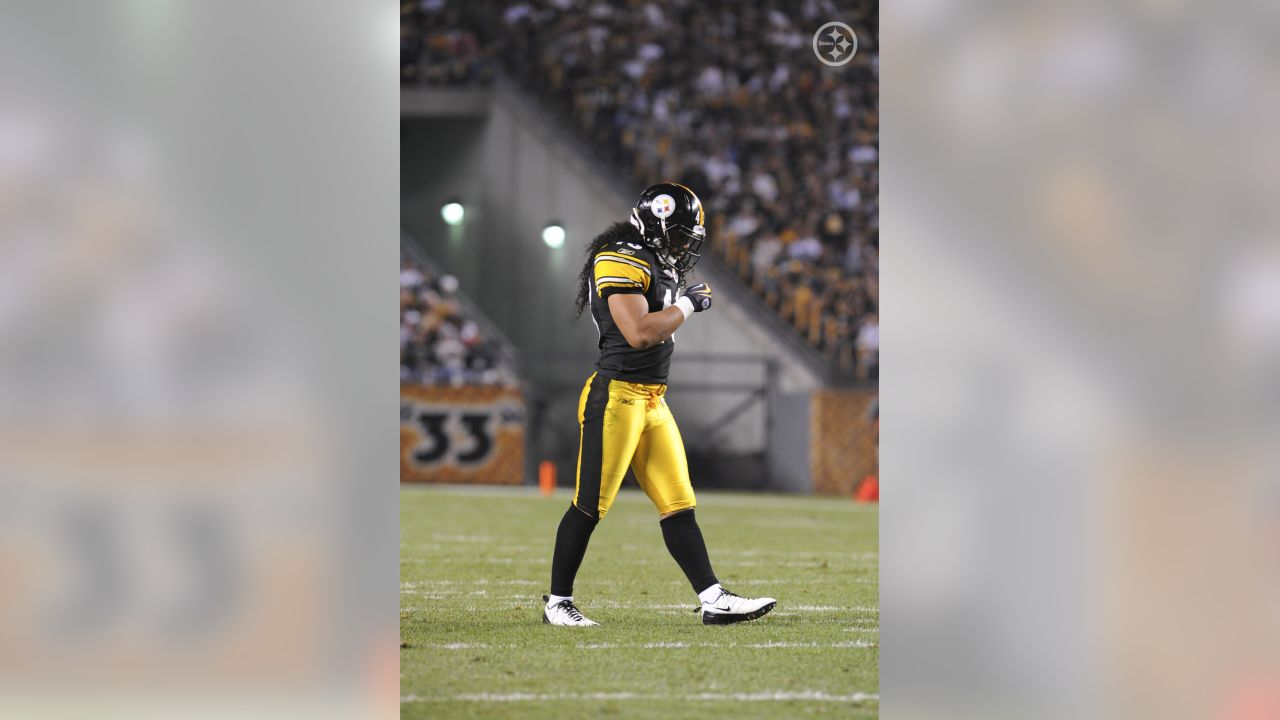 Steelers safety Troy Polamalu retires