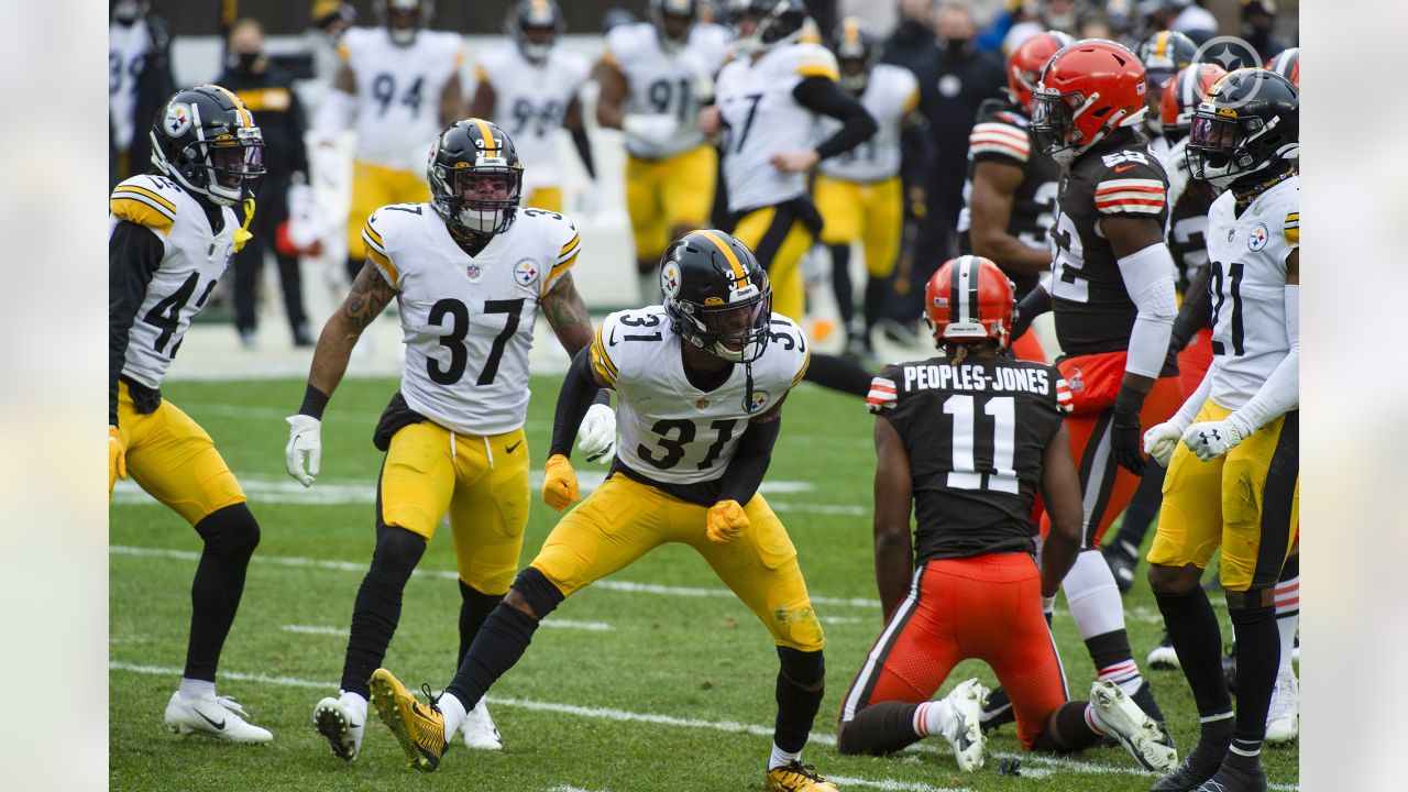 Pittsburgh Steelers cornerback Justin Layne (31) lines up during the Pro  Football Hall of Fame NFL preseason game against the Dallas Cowboys,  Thursday, Aug. 5, 2021, in Canton, Ohio. The Steelers won