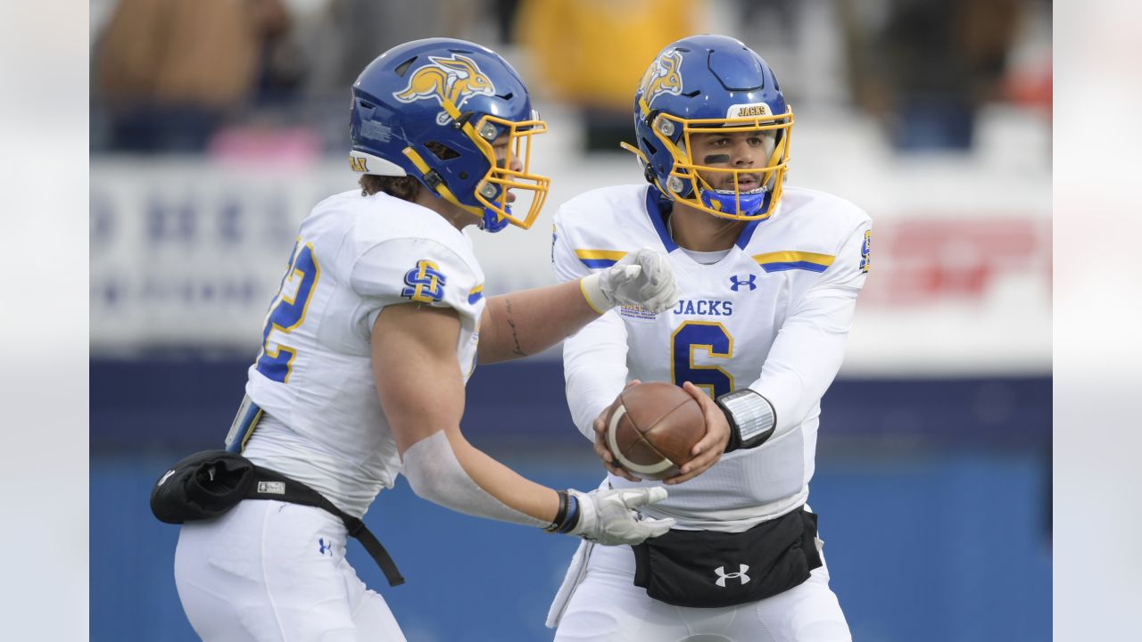 Steelers Select South Dakota State QB Chris Oladokun With 241st Pick Of 2022  NFL Draft - Steelers Depot