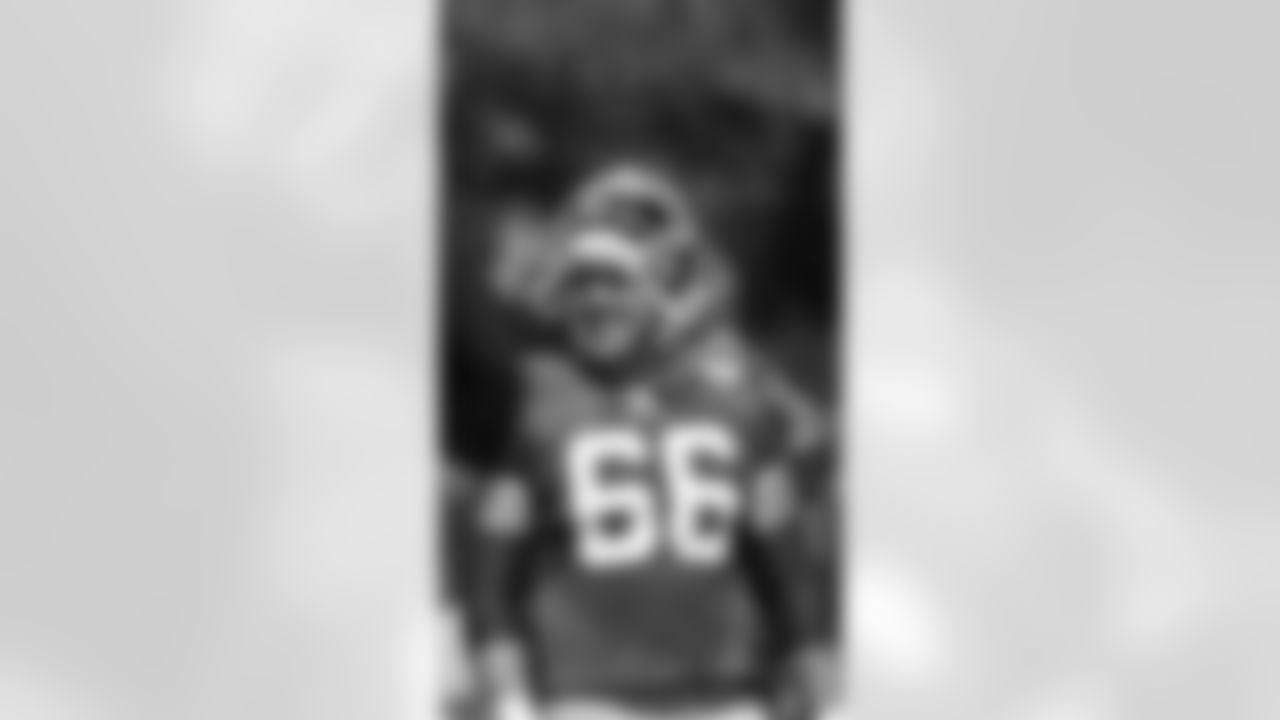 OL Tom Compton