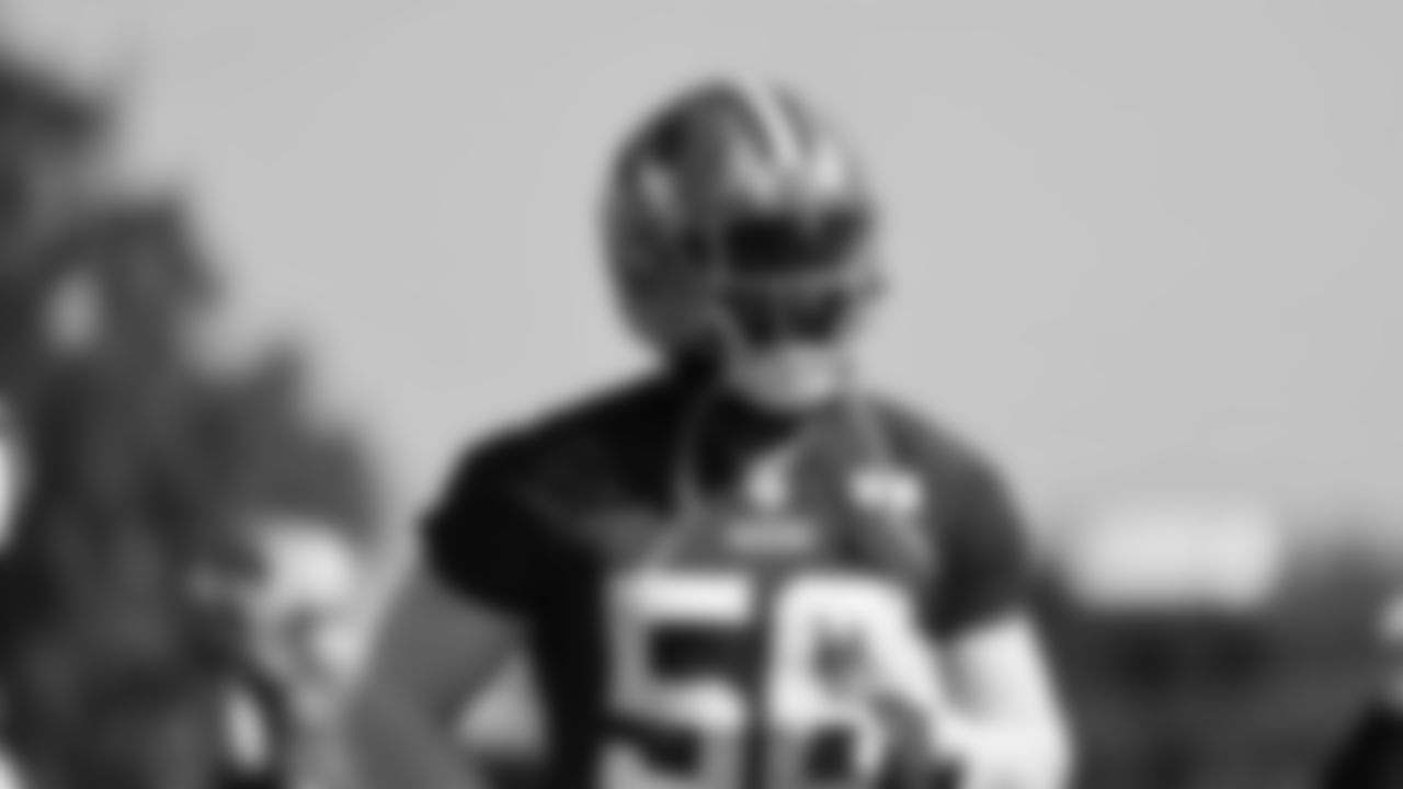 DL Austin Bryant