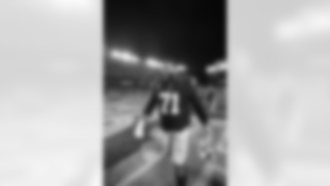T Trent Williams
