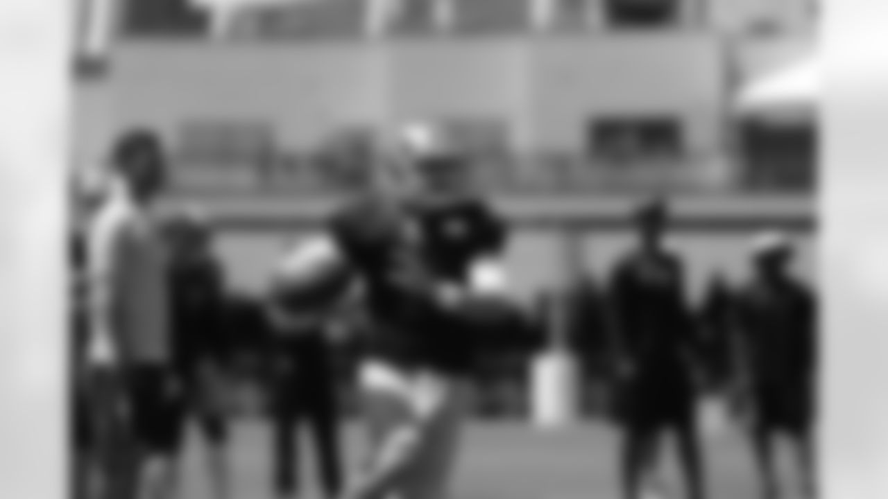 QB Nick Mullens