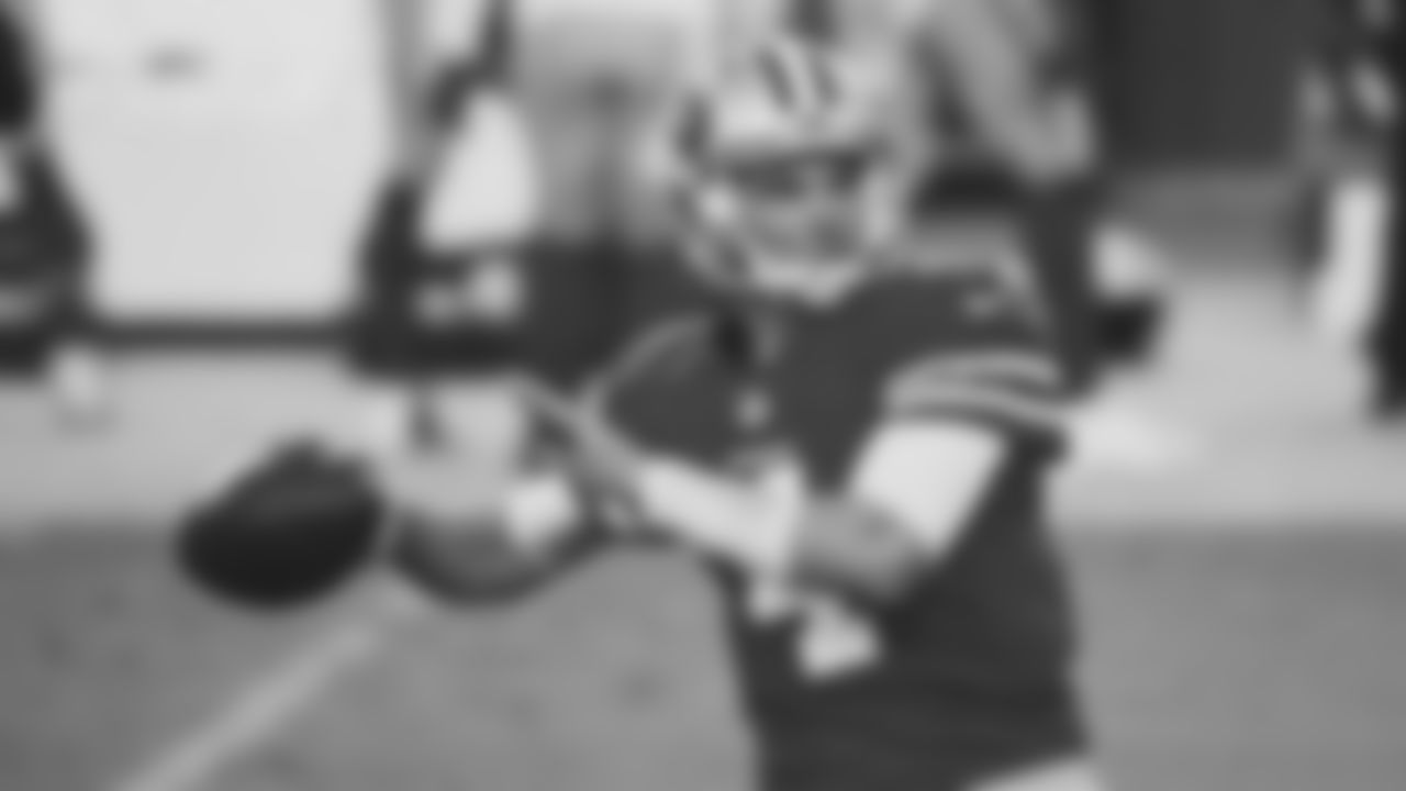 QB Nick Mullens