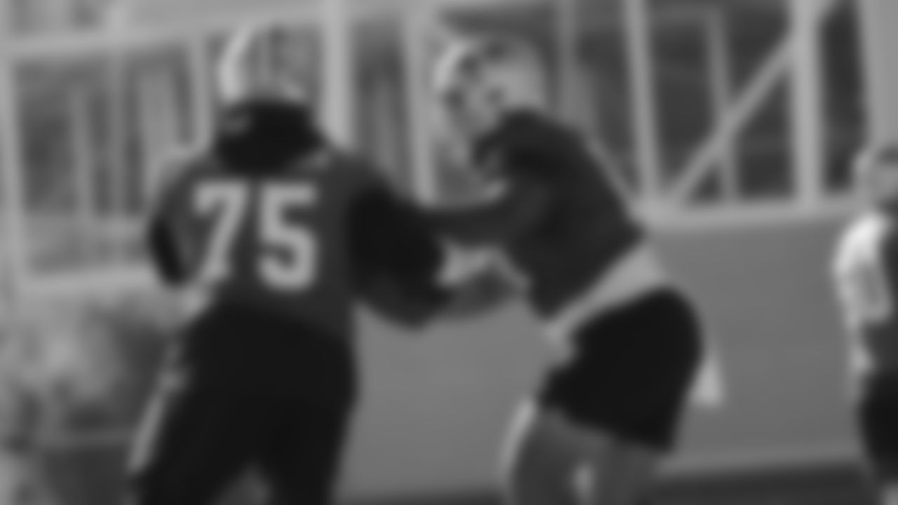 OL Laken Tomlinson, G Jon Halapio
