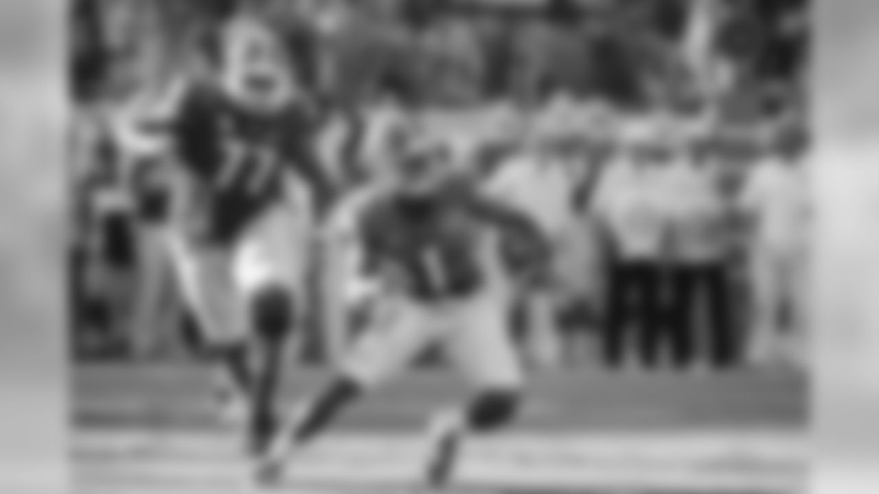 Hargreaves was a three-year starter at cornerback for the Gators. He lines up both outside and in the slot. He is a short, compact prospect with excellent burst, change of direction and toughness. In press coverage, he flashes an effective two-hand jam and he's fluid when he opens up. He has plenty of speed to carry vertical routes. From off coverage, he usually uses a side shuffle and reads through the wide receiver to the quarterback. On balls in front of him, he lacks great anticipation but he can close quickly with an explosive burst. He has given up a lot of plays down the field despite being in great position. His lack of size shows up. He isn't a physical run defender. He prefers to catch and drag or dive low on ball carriers. Overall, Hargreaves will have some issues outside because of his lack of size but he could be an elite nickel cornerback at the next level.