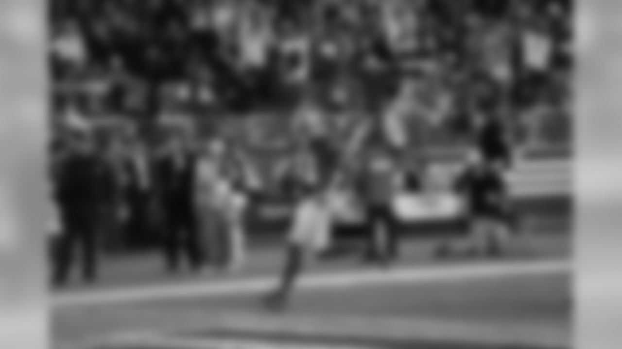 Antoine Bethea 49-yard interception return