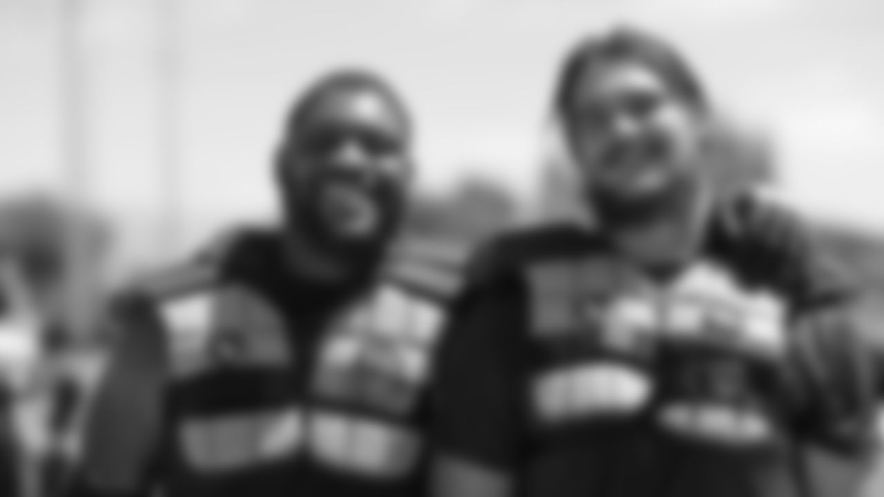 OL Laken Tomlinson, OL Colton McKivitz
