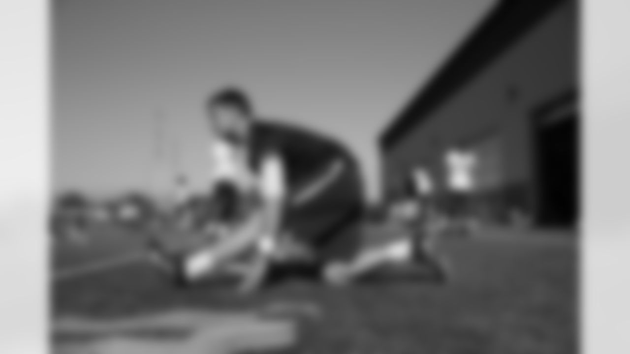 QB Nick Mullens