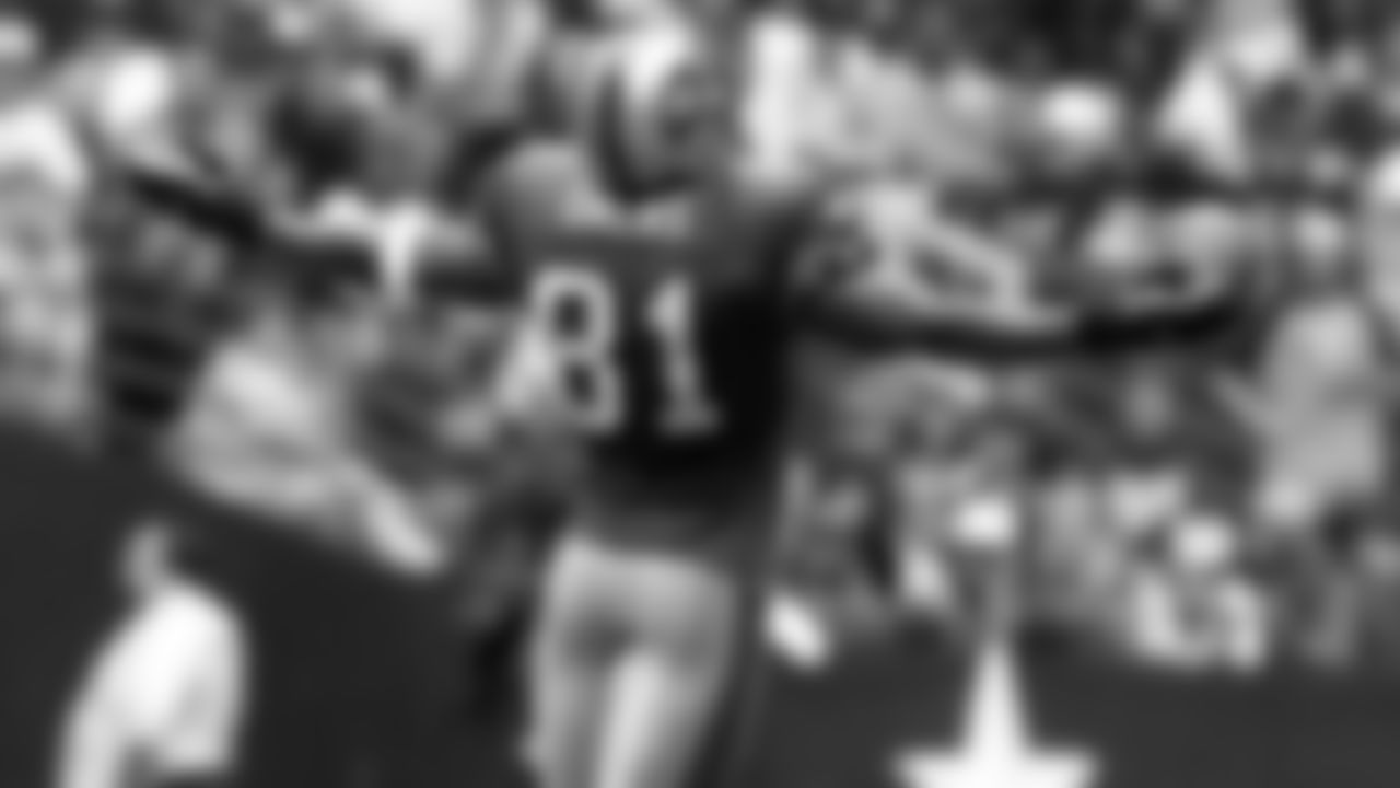 WR Terrell Owens